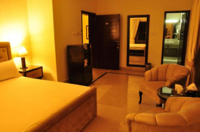 Reina Boutique Hotel - G6/3